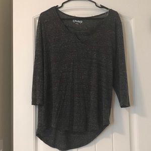 Mid sleeve t-shirt